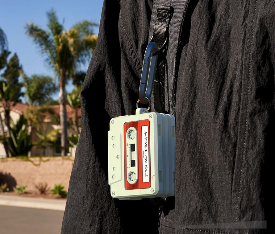 Elago cobertor de AirPods Pro 3 incluye mosquetón